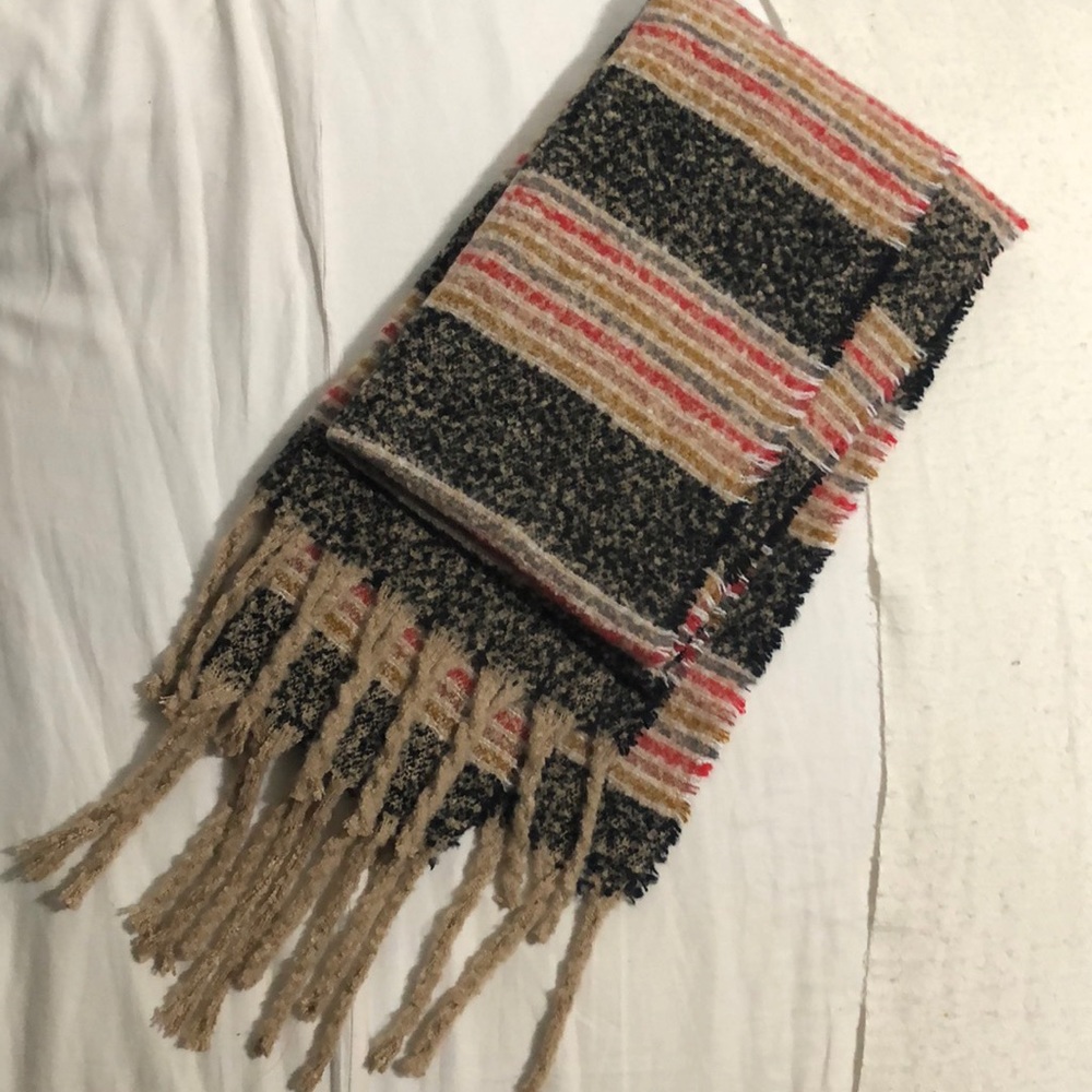 Pink Lily Late Nights With You Scarf - Picture 3 of 3